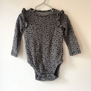 🌼 5/$20 Old Navy Baby Girls Bodysuit 18-24M Leopard Print Long Sleeve Ruffle